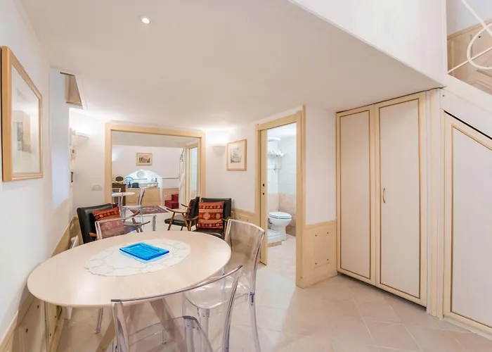 דירה D'artista, Elegante Loft Nel Cuore Di
